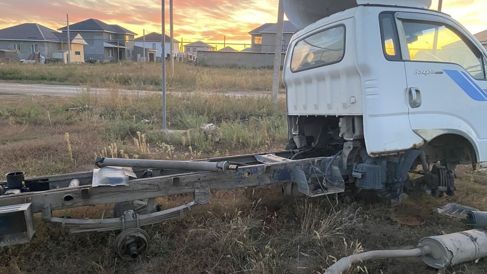 Киа бонго 3 . 1.4 ton