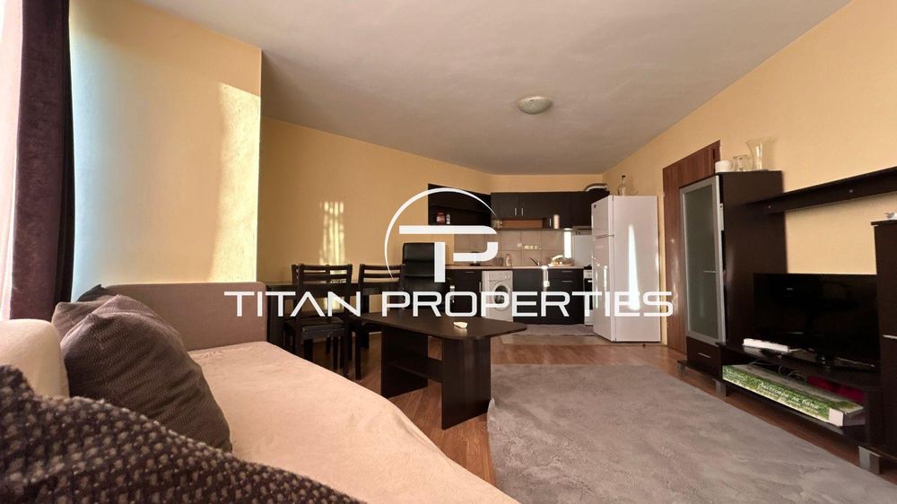 Двустаен апартамент в кв. Славейков