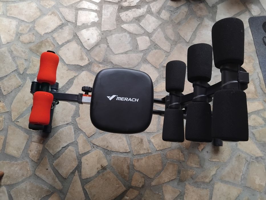 Aparat fitness multifunctional