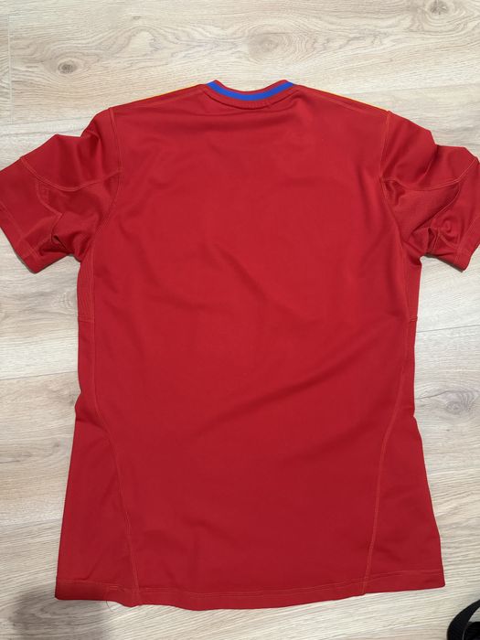 Tricou de fotbal Adidas Spania 2010 campionatul mondial ORIGINAL marime M ca nou
