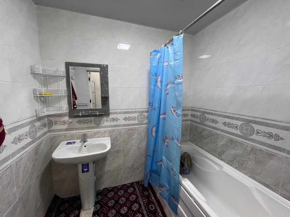 Сдается 2х комнатная квартира на 3 этаже Шарк Шербуддин 250 $