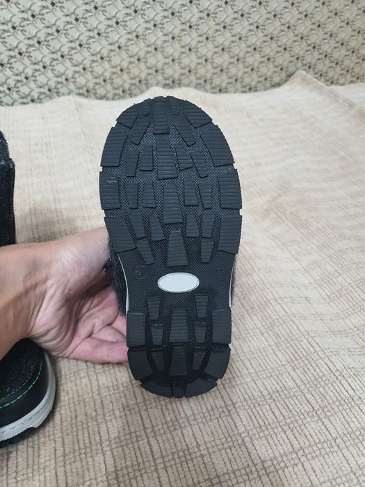 Продам зимние валенки