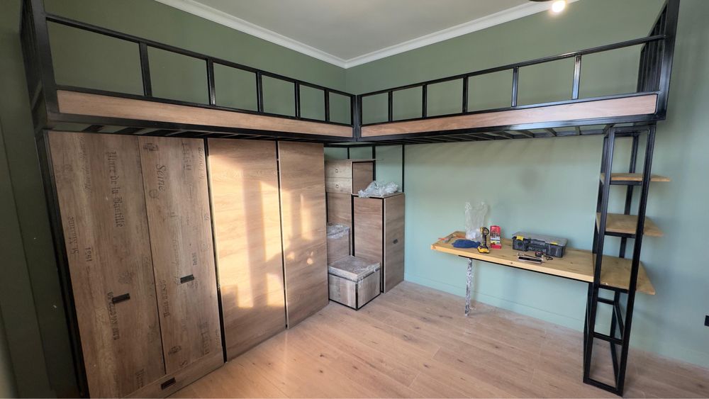 Кровать метал/ЛДСП  лофт