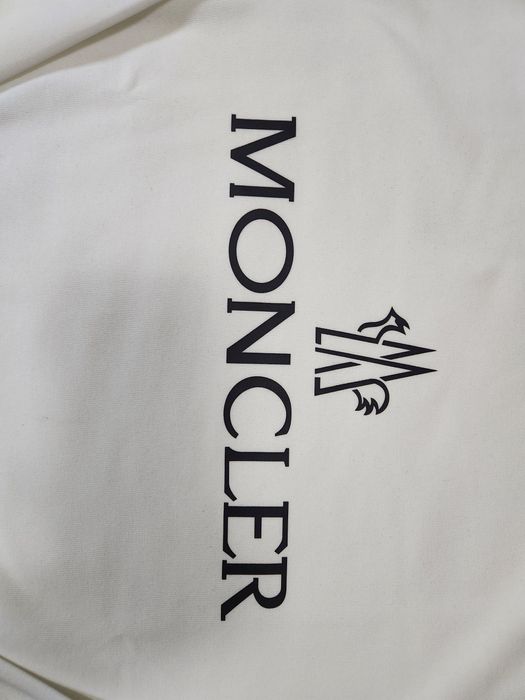 Толстовка Moncler