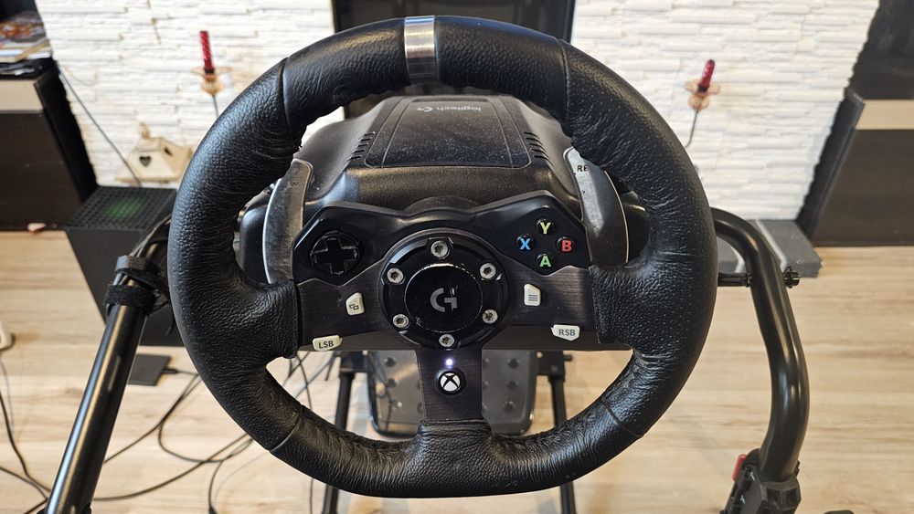 Volan cu pedale Logitec G920 cu scaun racing GT lite pro