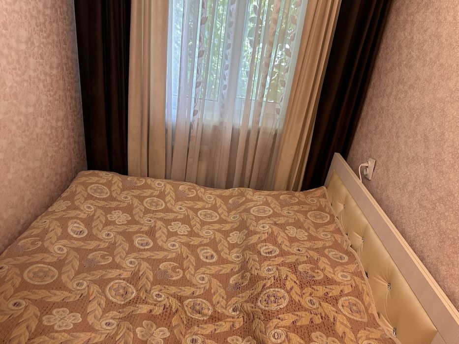 Продам кровать с матрасом