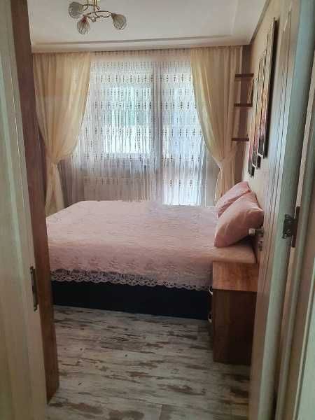 Дава се под наем Двустаен апартамент в Бургас, Изгрев - 46 кв.м за 200 € - Снимка #1