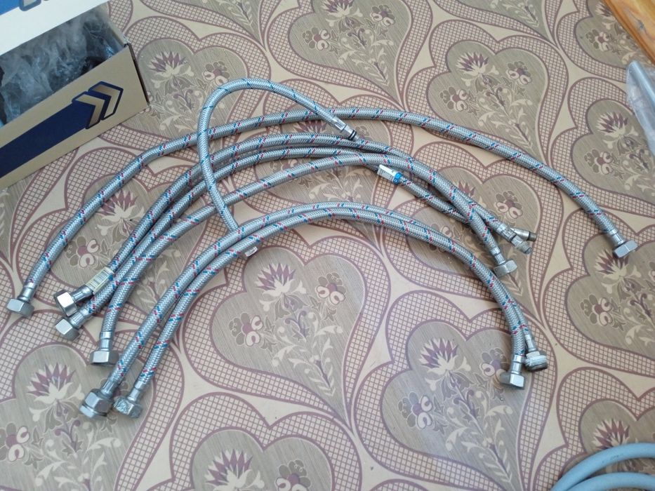 Запчасти смесителя, унитаза , стиралки