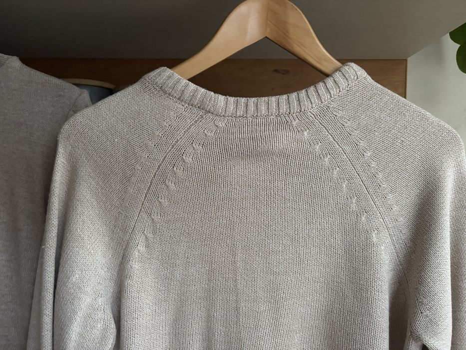 Пуловер и поло в бежовата гама- екрю