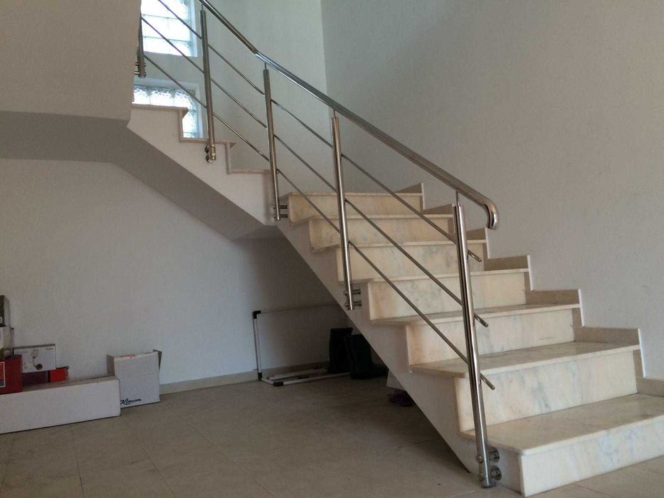 Balustrade inox Balustrade din Sticla / Scari Inox Scari sticla