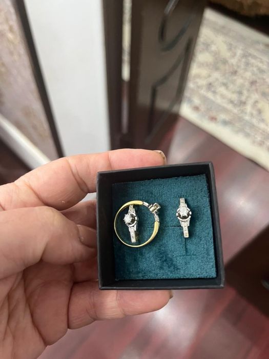 Нежный комплект золота