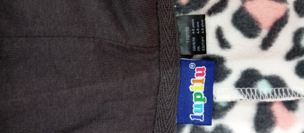 2 Compleuri pufoase tip tigru și leopard