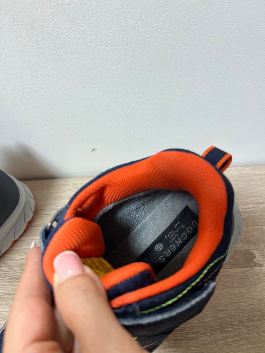 Детски боти Dockers