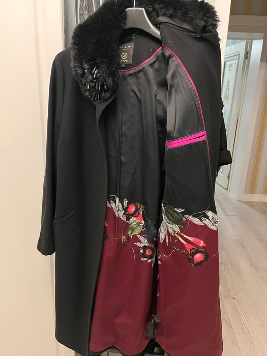 Продам пальто Ted Baker