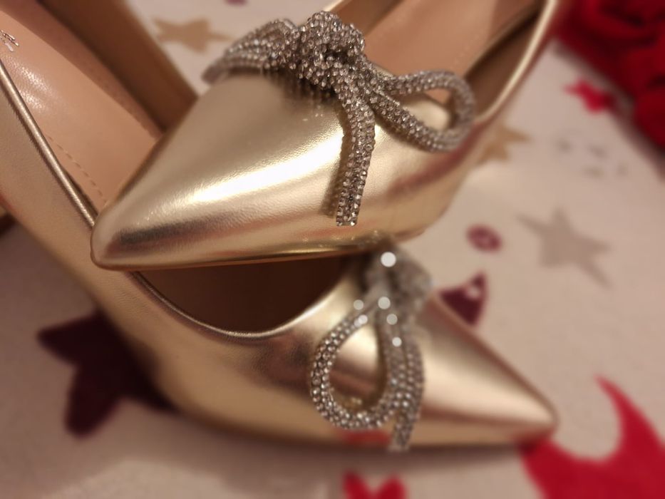 Pantofi stiletto cu toc gros