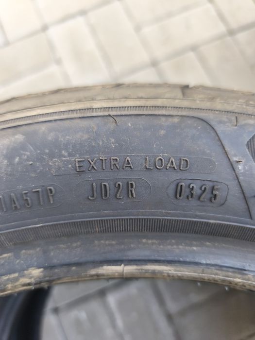 205-50-17 Goodyear Efficient Grip Performance 2