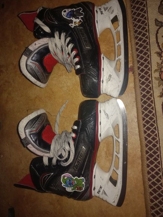 Срочно продается коньки Bauer vapor x500