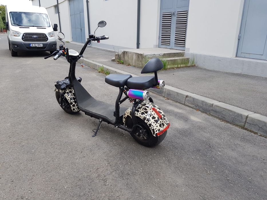 Scuter Electric 2locuri boxe muzica