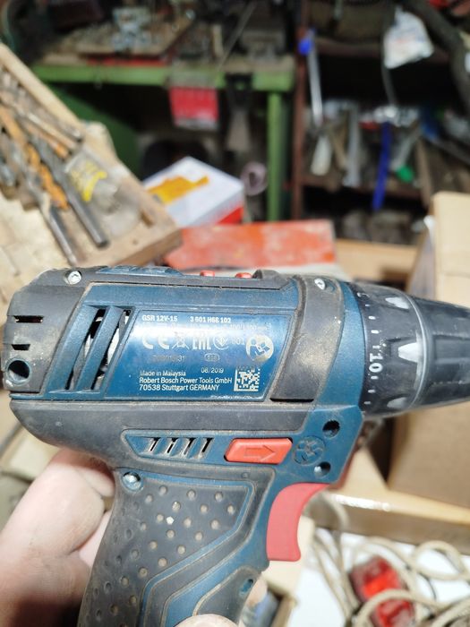 Винтоверт Bosch два броя