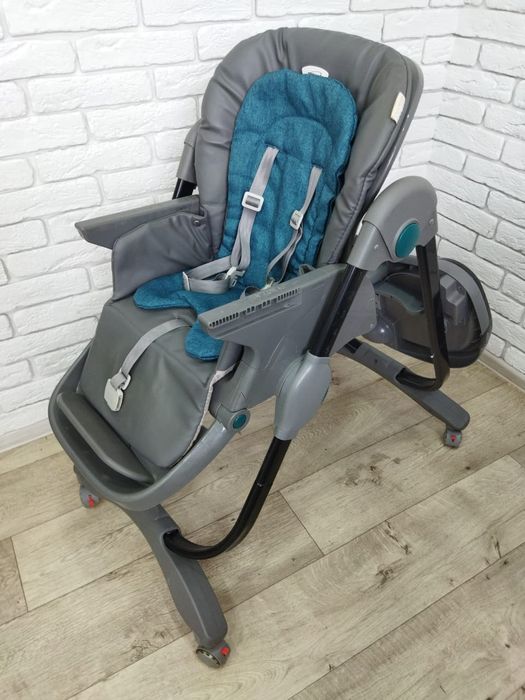 Продам стульчик для кормления