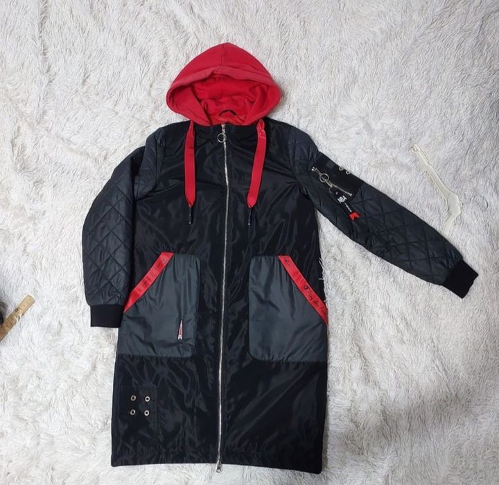 Продам куртку демисезонную