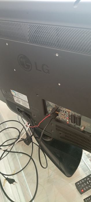 Продам телевизор  LG