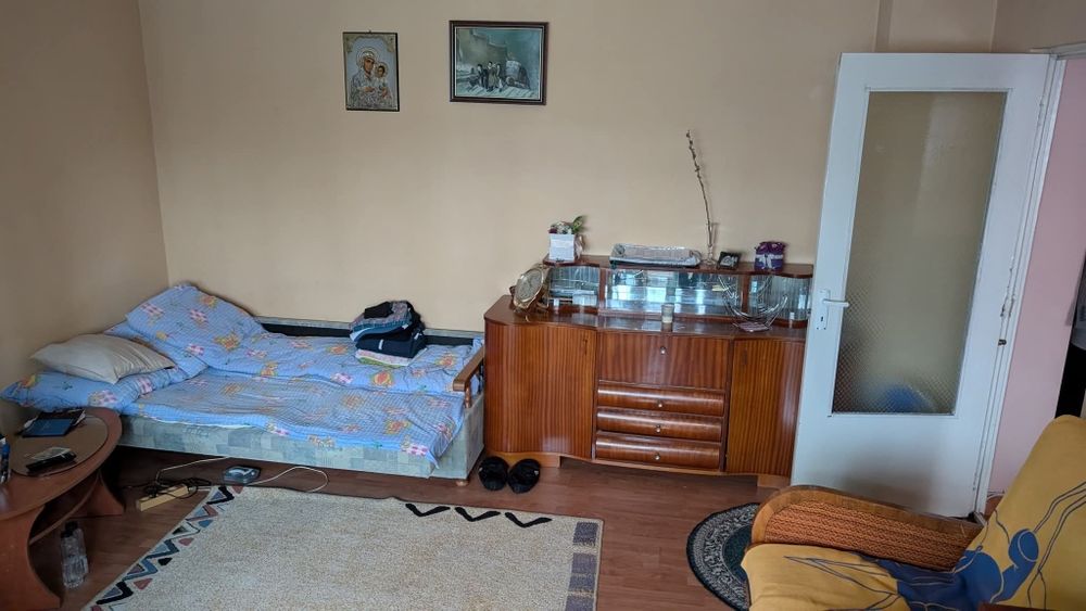 Proprieter inchiriez apartament cu o camera in Campia Turzii