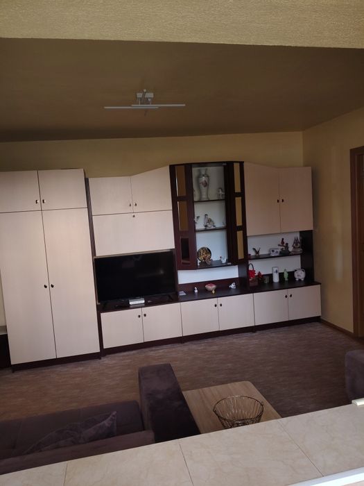 Închiriez apartament cu doua camere — fotografia 1