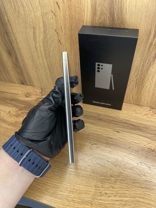 Samsung S24 Ultra 256Gbb