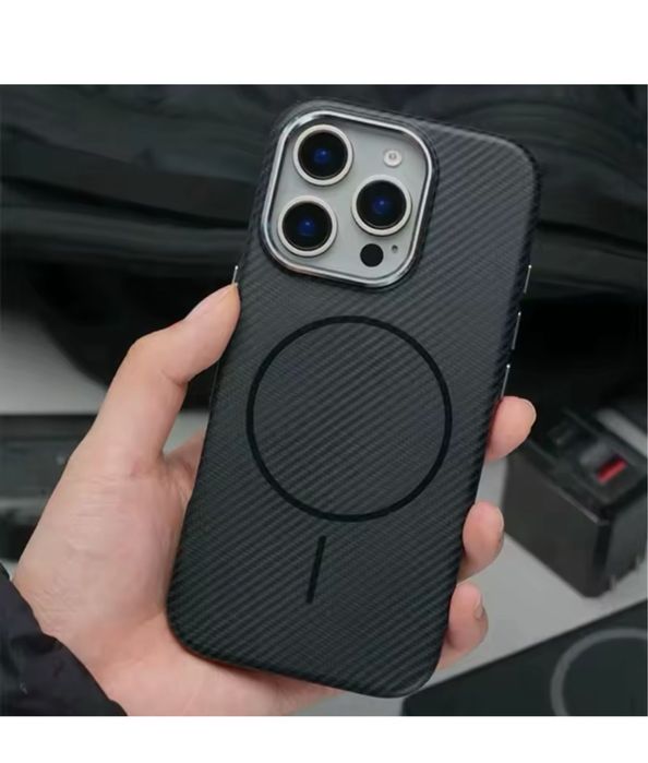 Iphone 16 PRO MAX PLUS Husa Magsafe Slim 0,2mm Imitatie Carbon Folie
