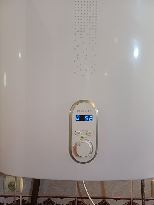 Водонагреватель, Electrolux EWH 100 Gladius 2.0