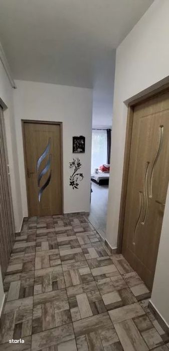 Apartament 2 camere , bloc cu lift, parcare ,zona BMW