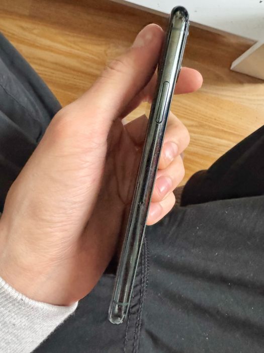 iPhone 11 Pro 256GB – отключен, чист, б/у