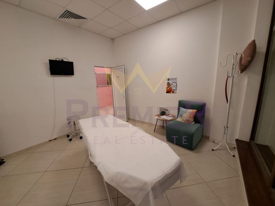 Дава се под наем Магазин в Варна, Левски - 100 кв.м за 867 € - Снимка #11