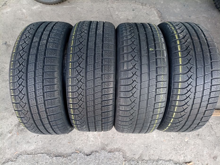 4 anvelope de iarna Pirelli 245/50 R19 dot 2222