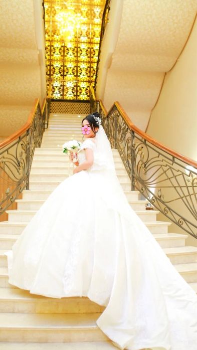 Шикарное свадебное платье