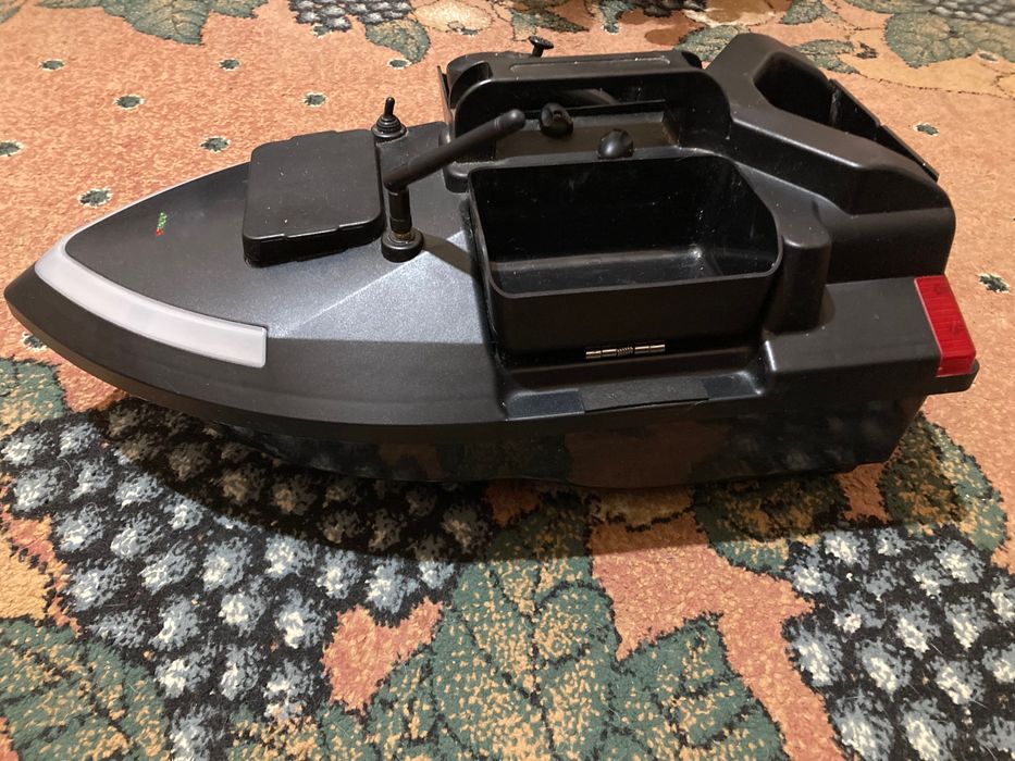 лодка за захранка