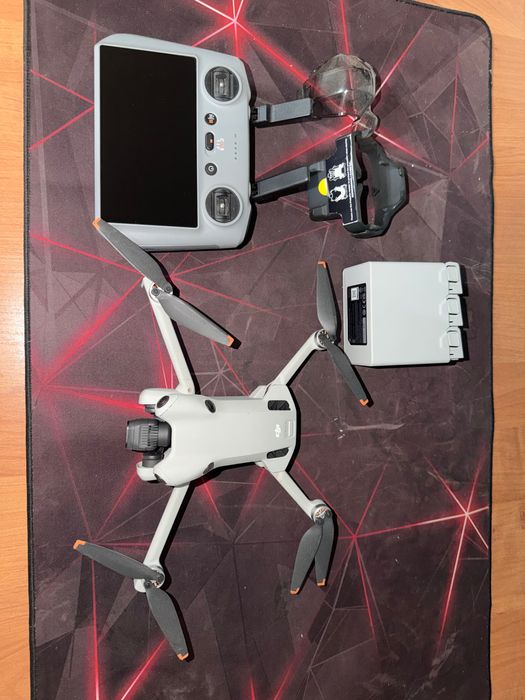 Дрон DJI mini 4 pro Fly More Combo (DJI RC 2)