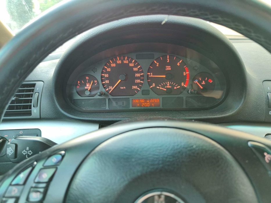 BMW 3 Series 2002 — imagine 5