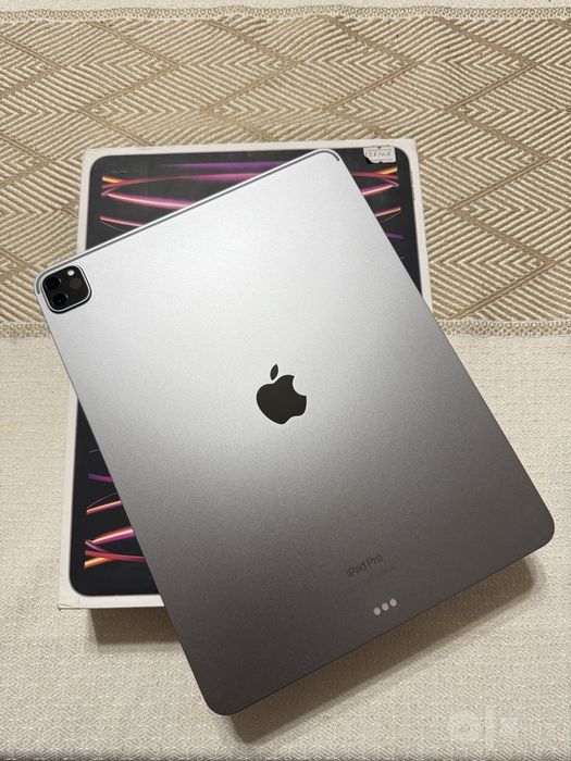 iPad Pro 12.9 M2 + Magic Keyboard + Apple Pencil