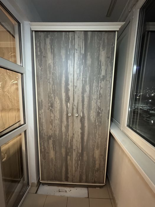 Шкаф глубокий вместительный