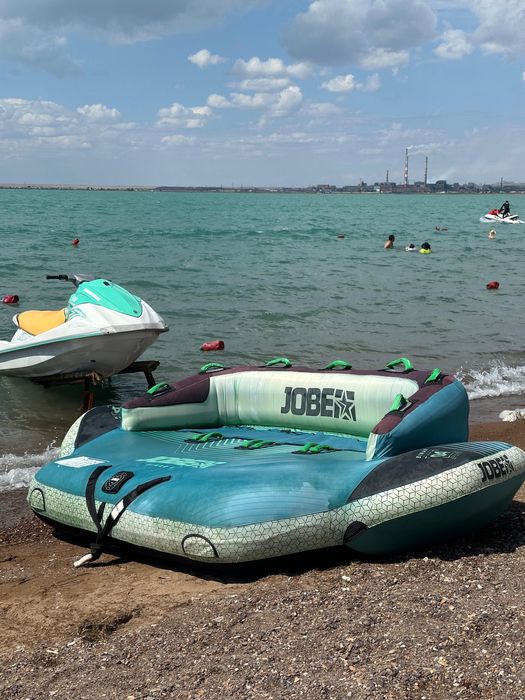 Jobe диваны в хорошем состоянии