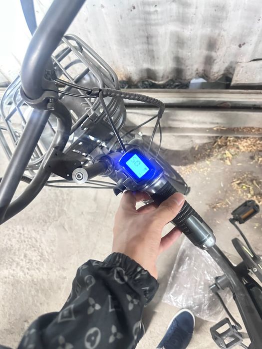 Скутер ,350 ват,с документом
