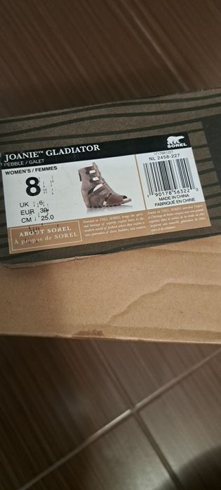 Vand sandale din piele