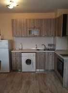 Тристаен апартамент Център