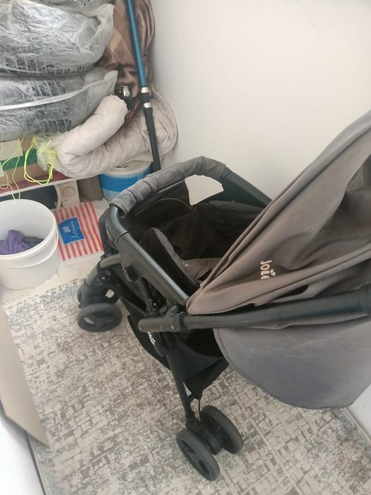 Продам коляску, производство joie