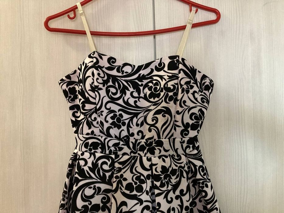 Бутикова рокля XS/S