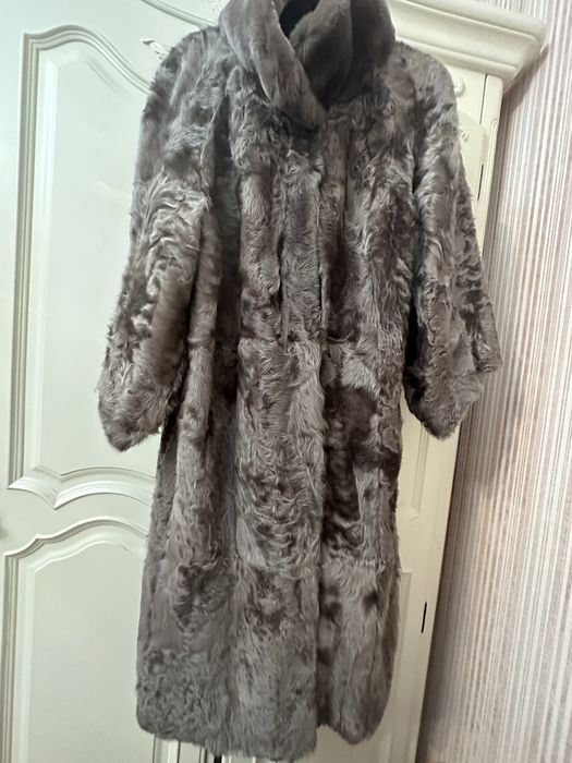 Шуба каракульча 50р