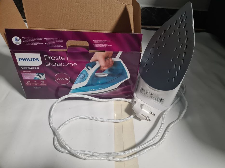 OFERTĂ - Fier de călcat cu abur Philips EasySpeed 2000W + cutie