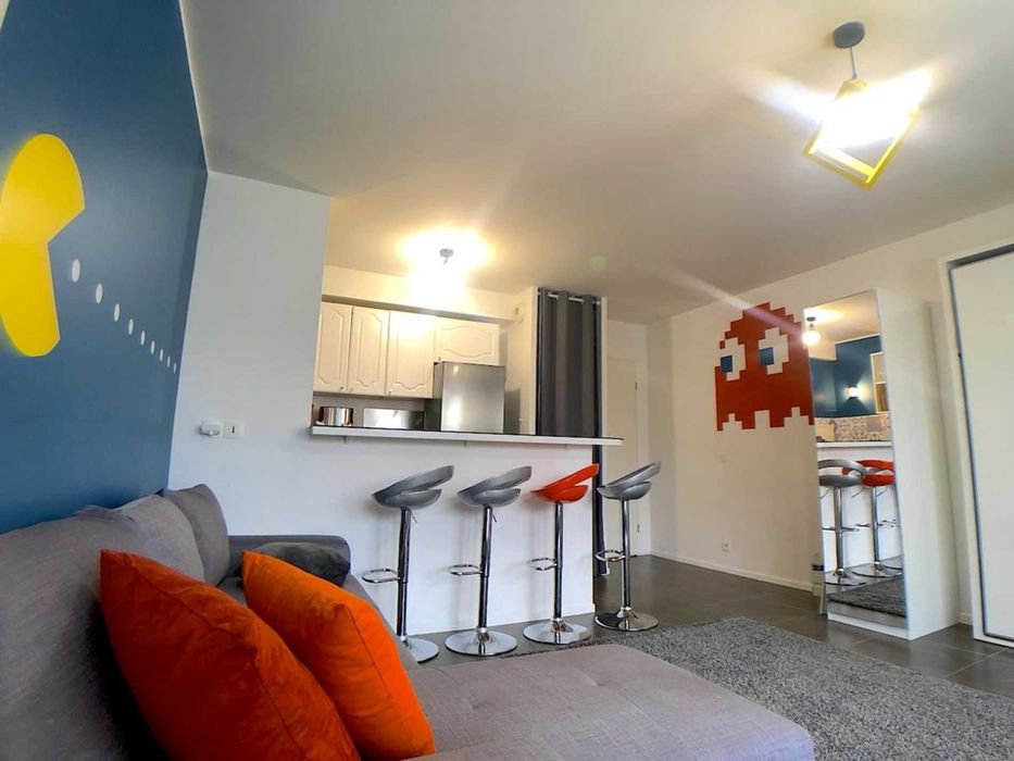 Дава се под наем Двустаен апартамент в Пловдив, Кючук Париж - 60 кв.м за 229.5 € - Снимка #2